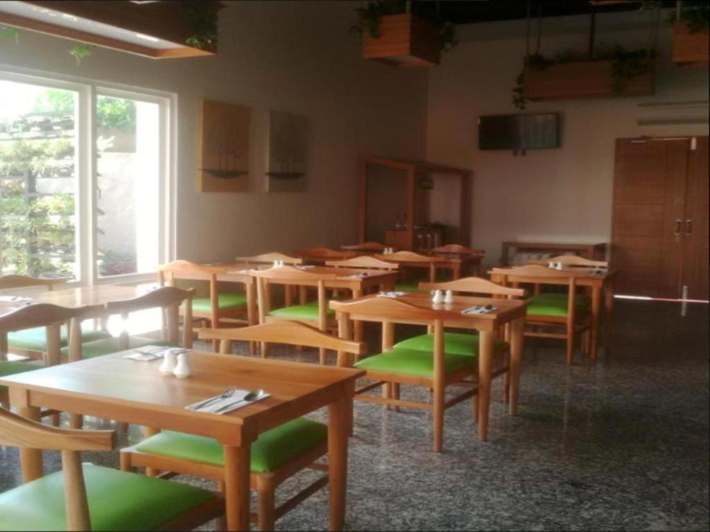 Hotel Fovere Bandara