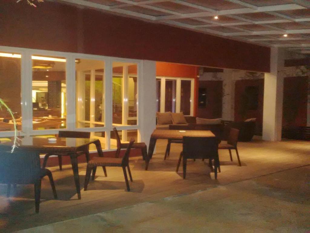 Hotel Fovere Bandara Semarang