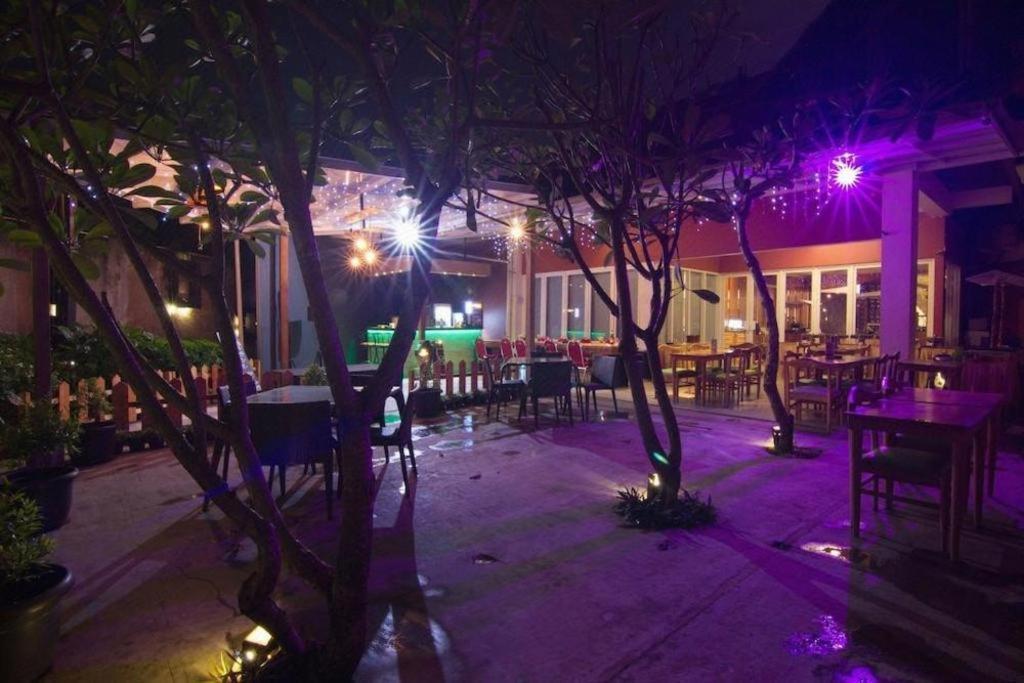 Hotel Fovere Bandara Semarang
